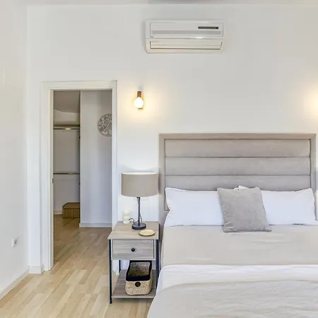 Muntaner Duplex